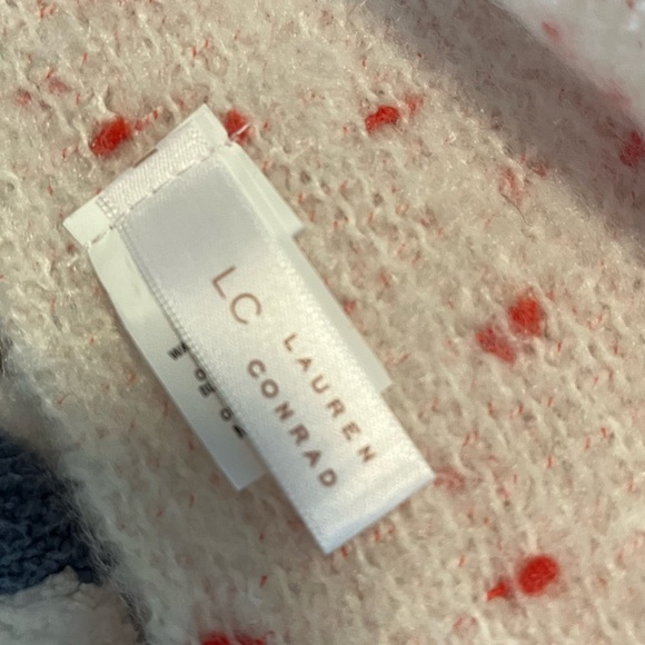 Super soft blanket scarf - Picture 4 of 5